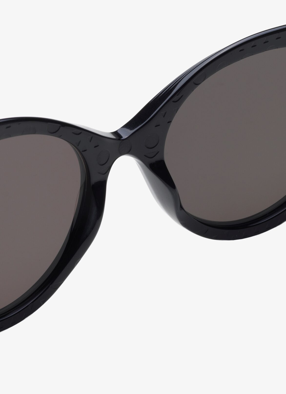 Lunettes De Soleil Œil De Chat Noires ALAÏA LUNETTES DE SOLEIL ŒIL DE CHAT NOIRES NOIR-NOIR-GRIS